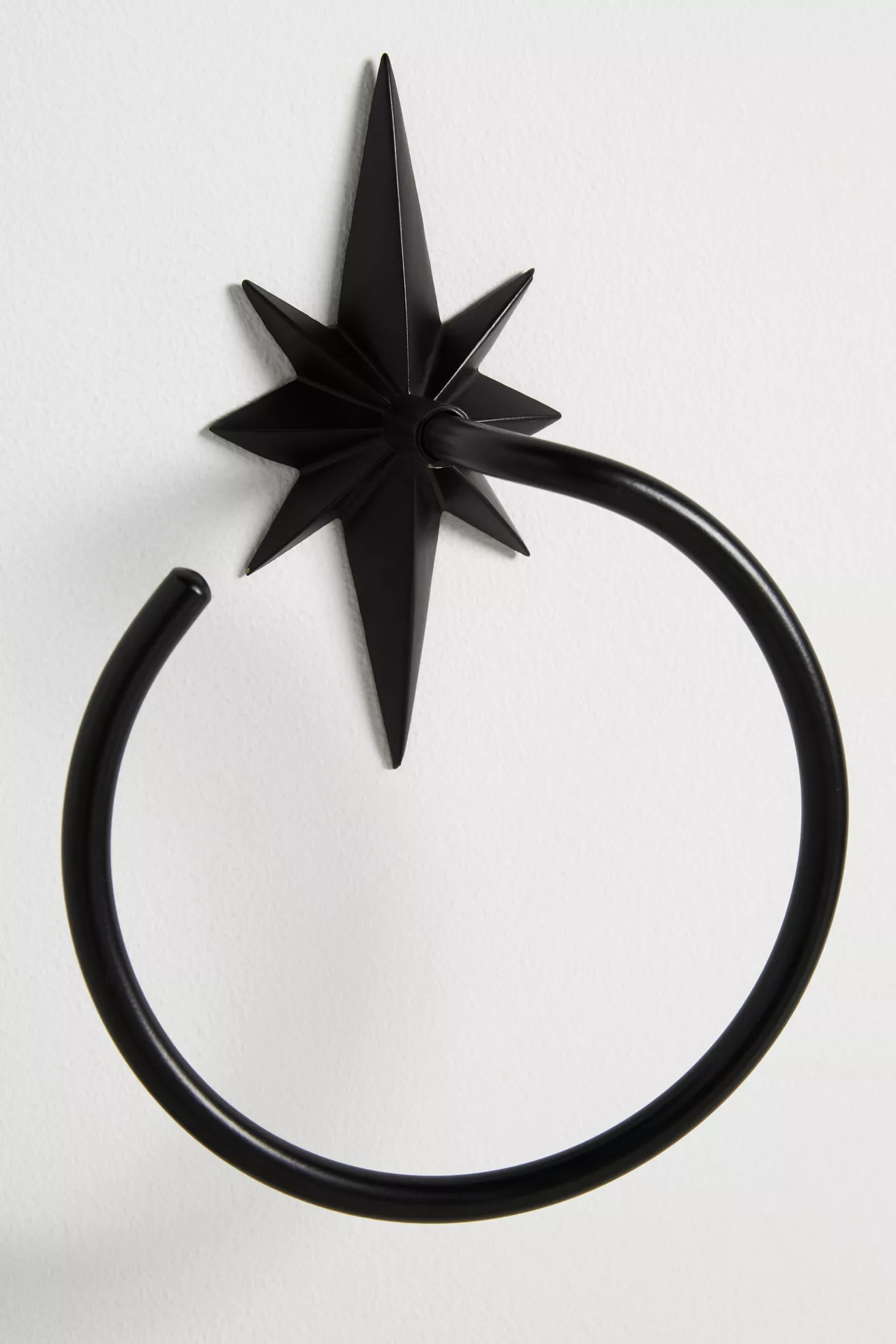 Arthur Star Towel Ring