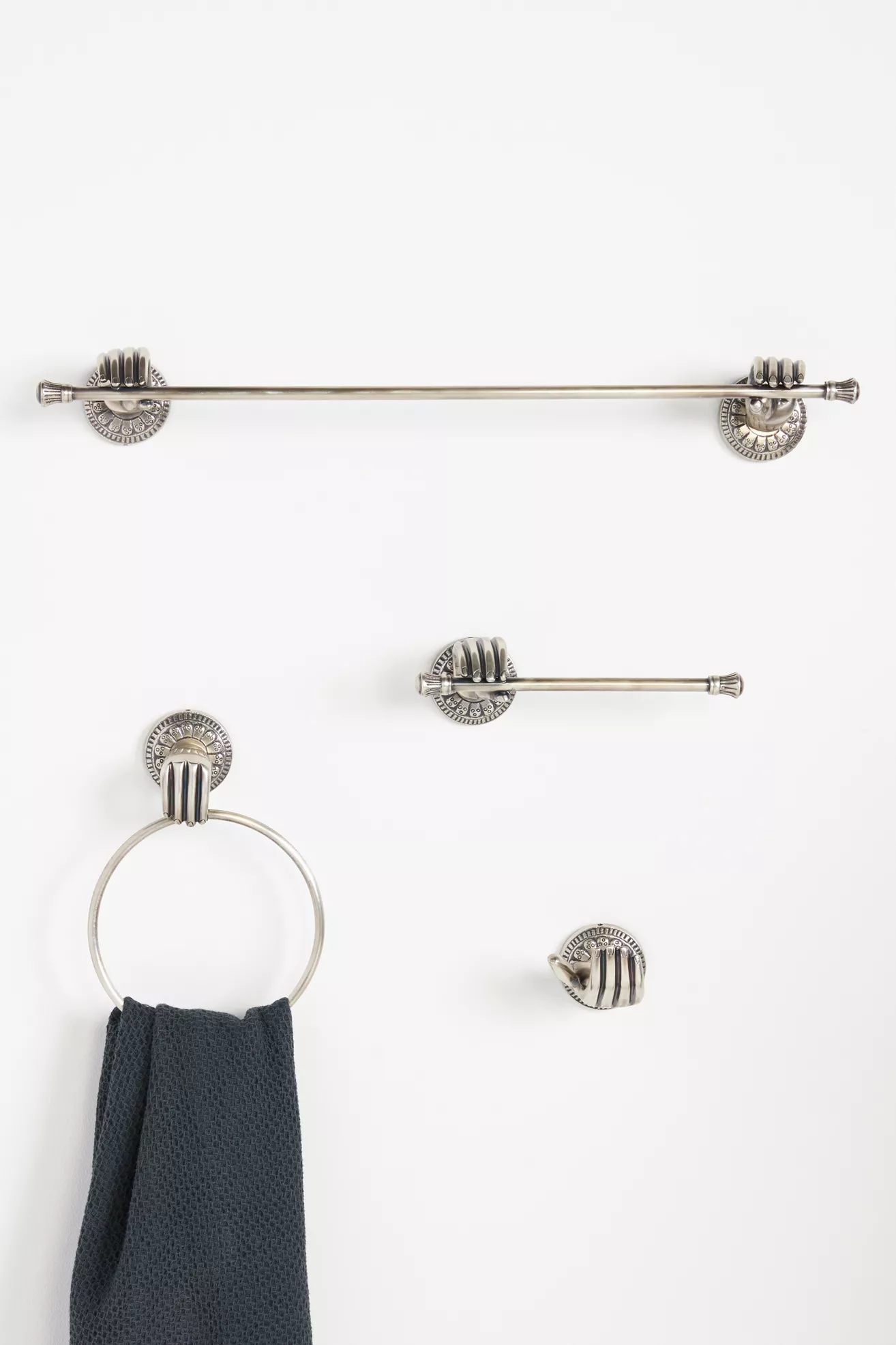 Nellie Hand Bath Hook - thumbnail 6