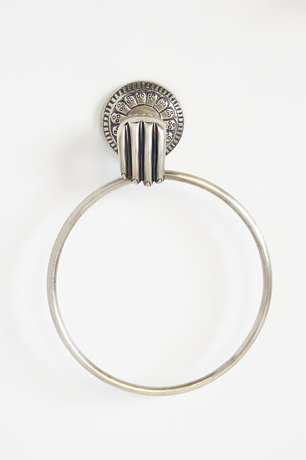 Nellie Towel Ring