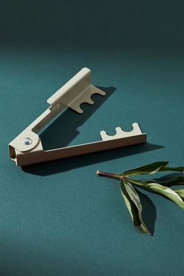 Metal Stem Stripper