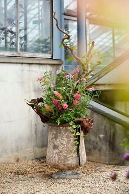 Barnacle Tall Urn