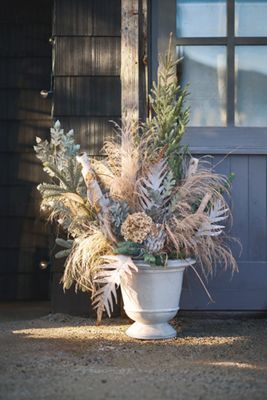 Aeros Ceramic Urn
