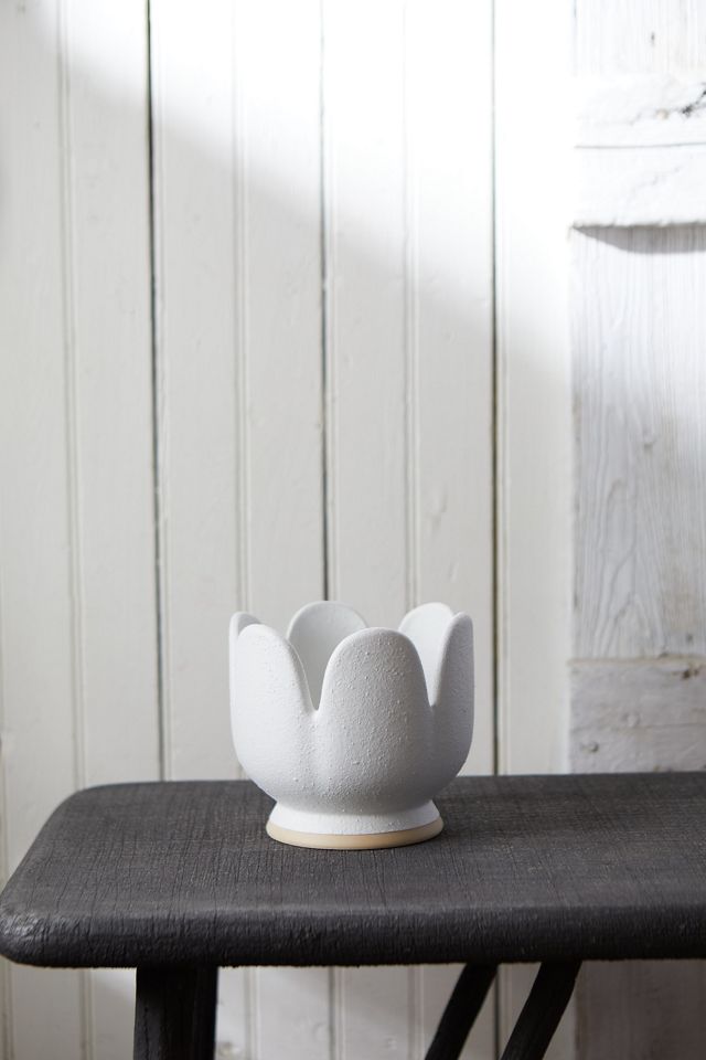 Tulip Ceramic Planter, 6" #1