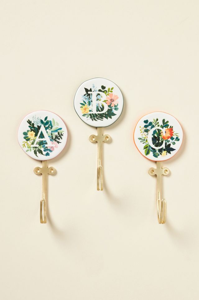 Leighton Monogram Hook #3