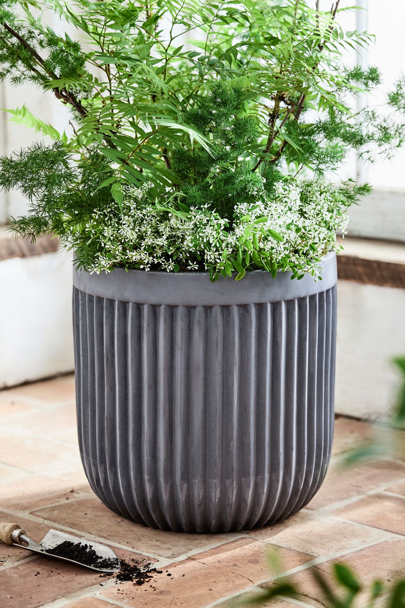 Fiber Concrete Barrel Pot, 16" - Black, 16"