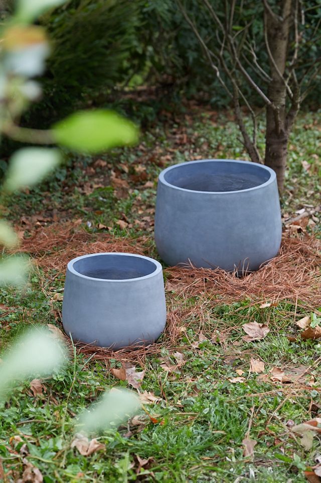 Fiber Concrete Rounded Pot, 14