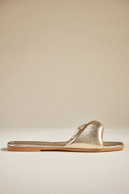 Seychelles Breath Of Fresh Air Puffy Sandals In Gold