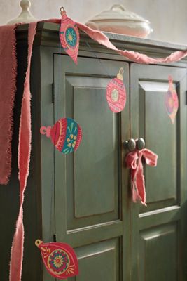 Terrain Holiday Garland