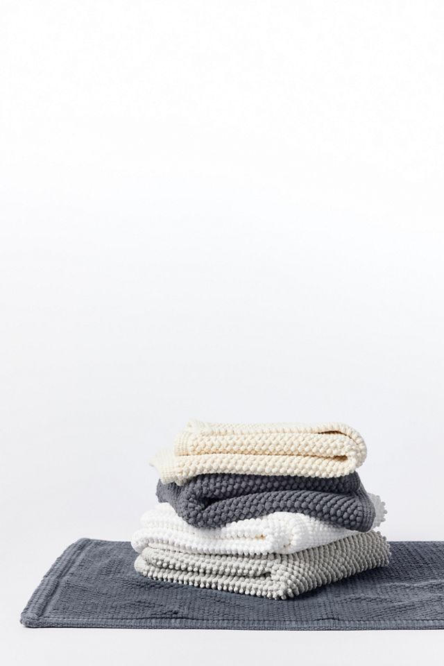 Alpine White Organic Cotton Pebbled Bath Rug 24'' x 36''