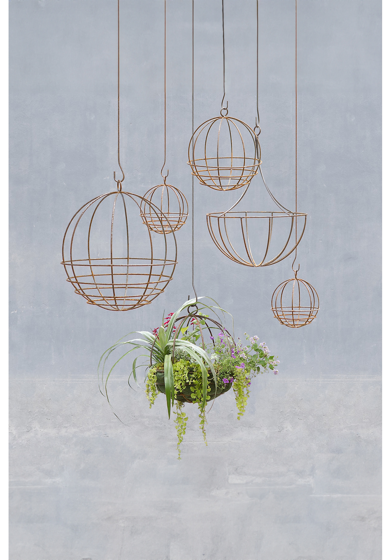 Sphere Hanging Basket