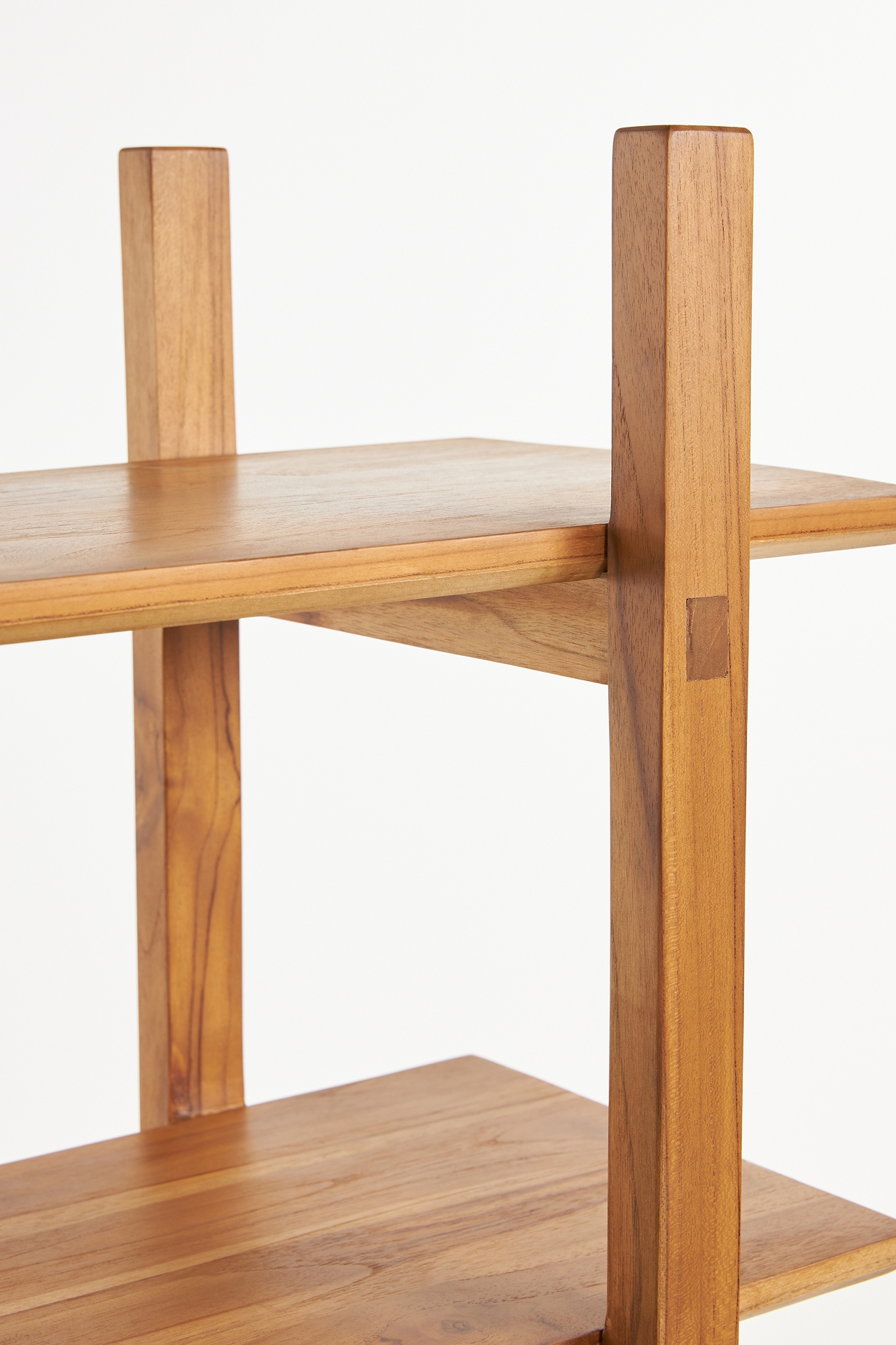 MasayaCo Teak Maderas Bookshelf