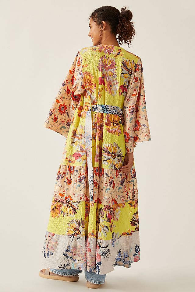 人気を誇る Anthropologie 期間限定セール! Savannah Kimono Floral 