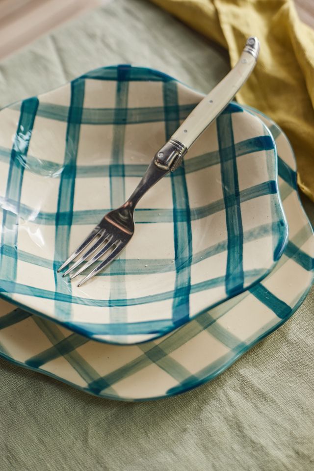 Gingham Serving Bowl, Scalloped #1