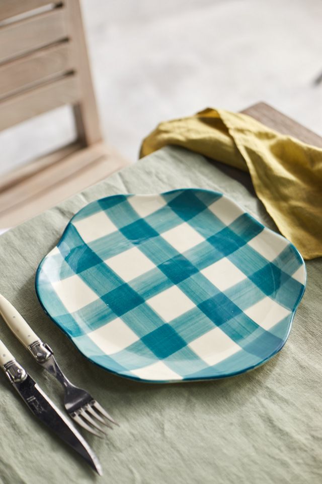 Gingham Dinner Plate, Scalloped #1