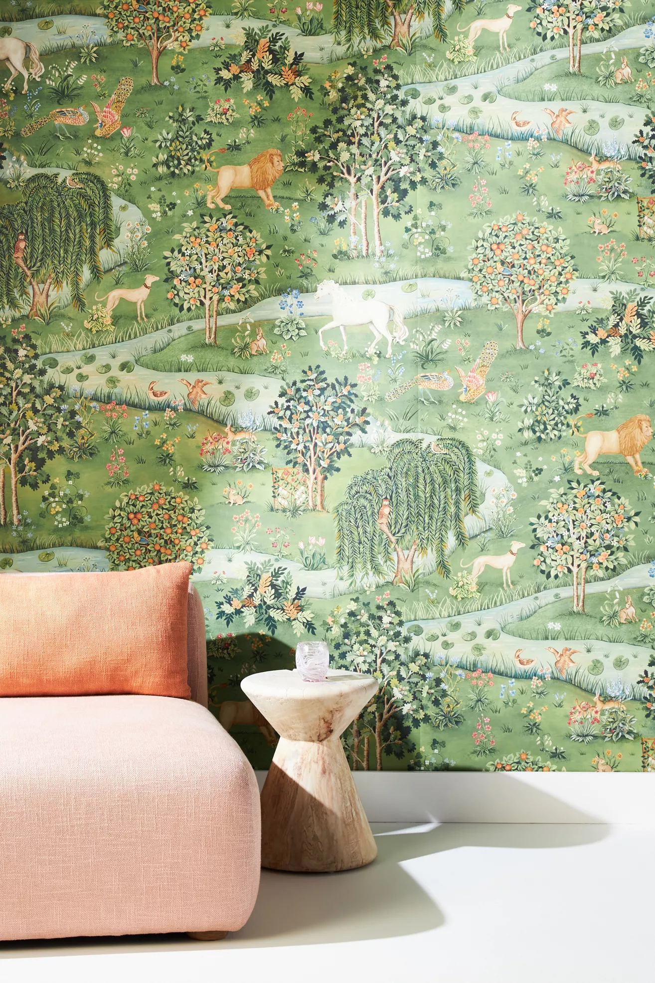 Morris & Co Owl & Willow Animals Bayleaf Orange Wallpaper - thumbnail 2