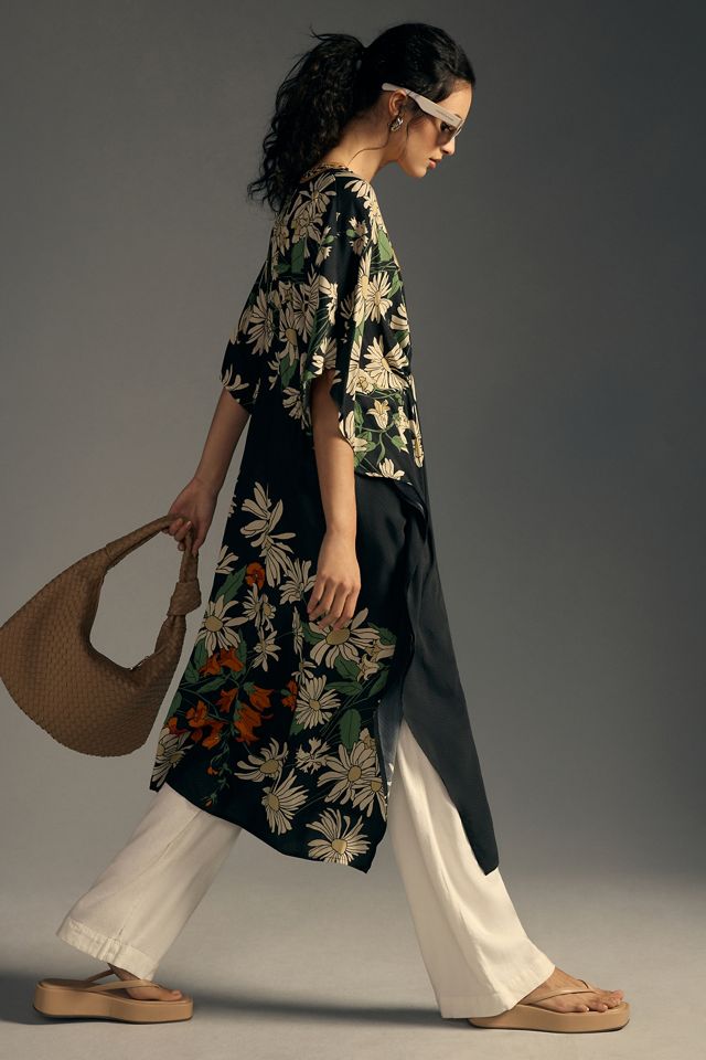 V-NECK KAFTAN AT FIRST SIGHT