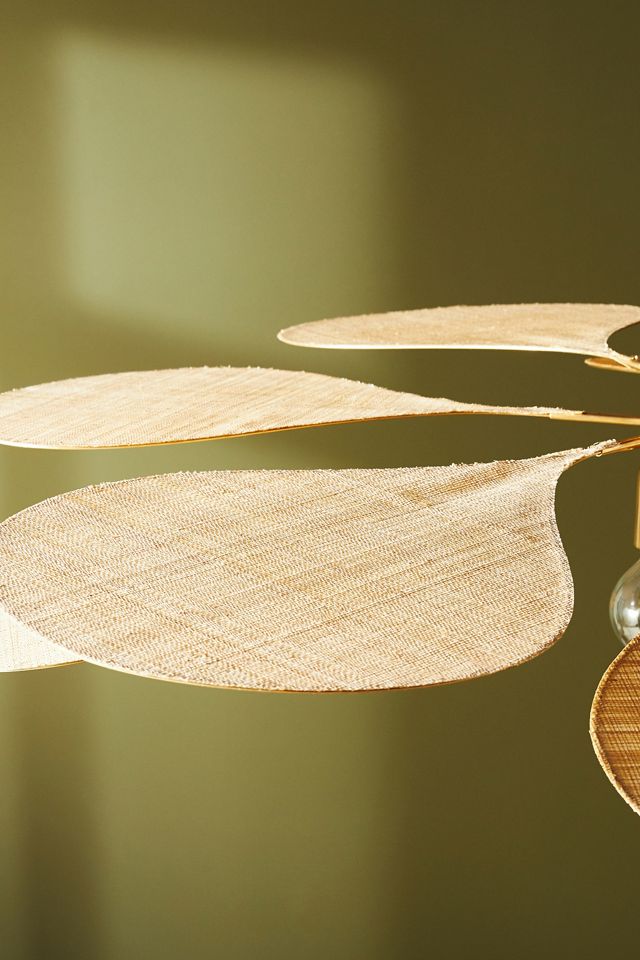 Georges Pale La Precieuse Pendant Petals #3