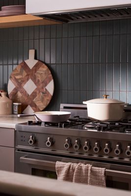 Cast Iron Dutch Oven