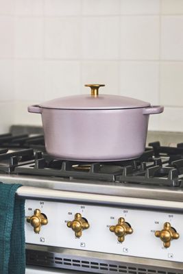 Cast Iron Dutch Oven