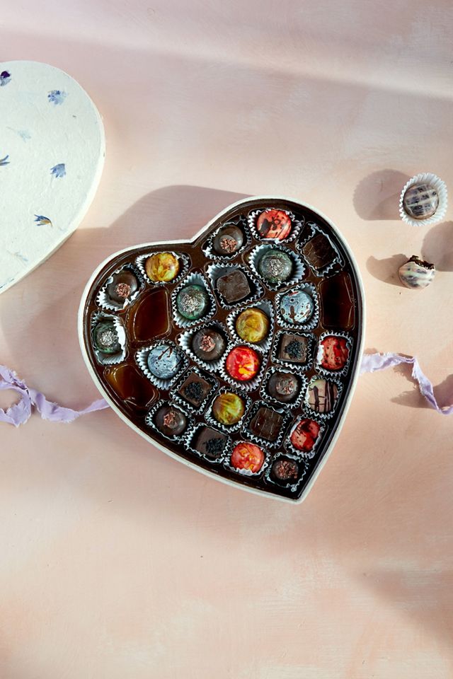 Valentine's Day Chocolates, 29 Pieces #1