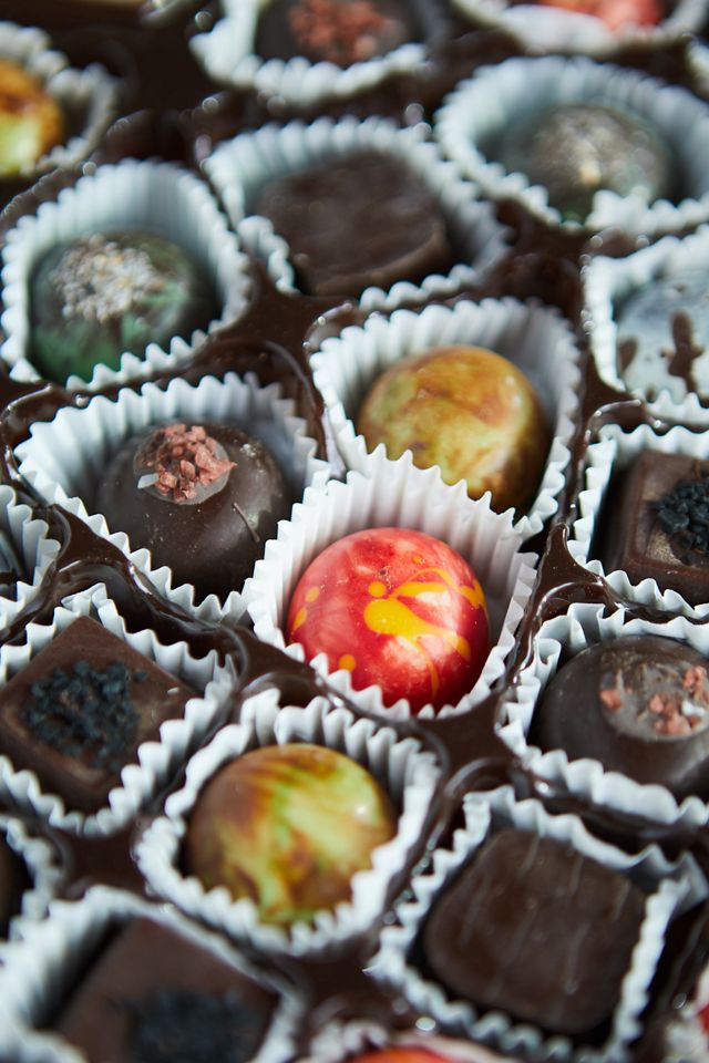 Valentine's Day Chocolates, 29 Pieces #5