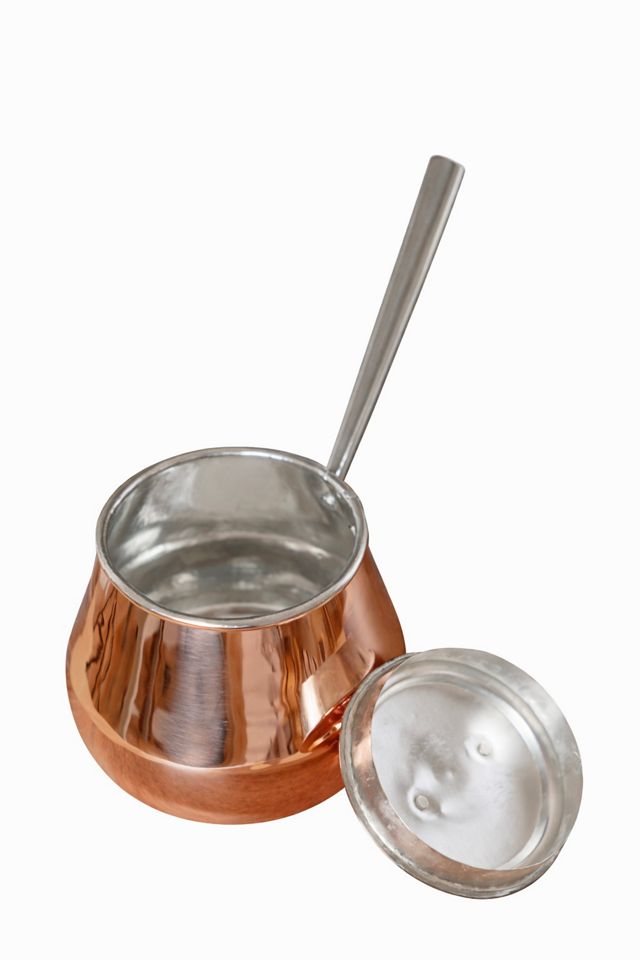 Coppermill Kitchen English Pot Bellied Saucepan #1