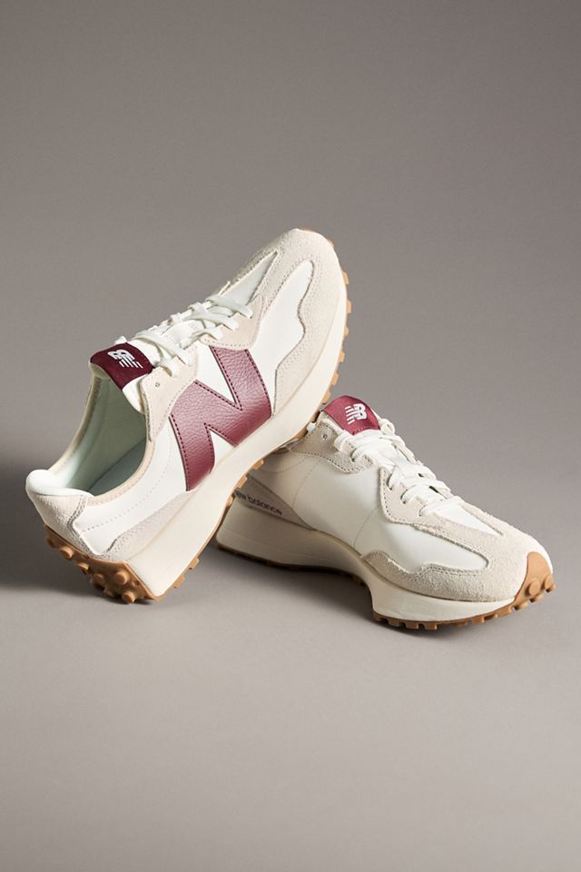New Balance 327 Sneakers