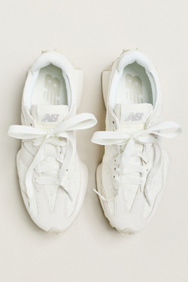 New Balance 327 Sneakers In White