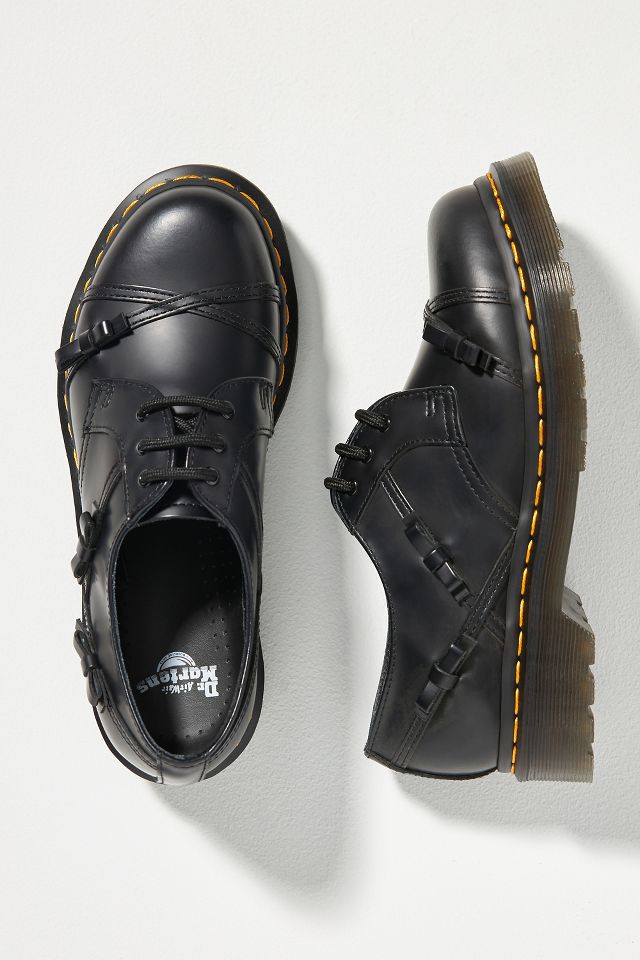 Dr martens store with bow