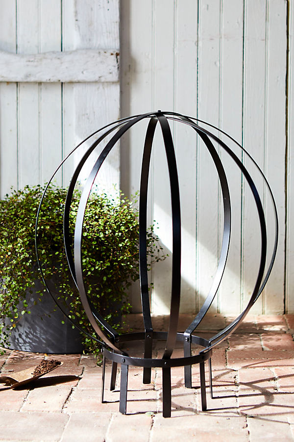 Terrain Sphere Topiary Frame In Black