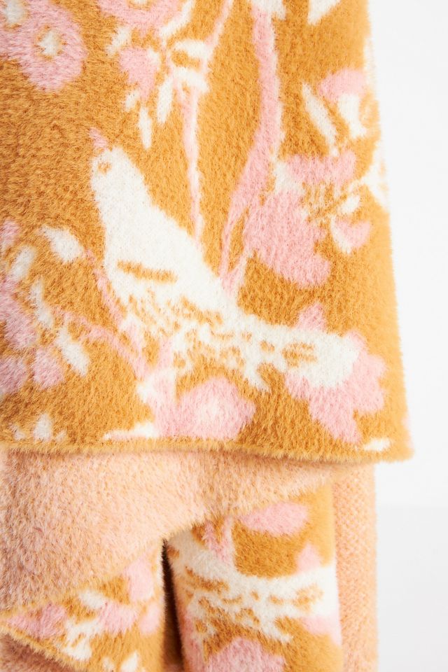 Cozy Knit Fable Throw Blanket #1