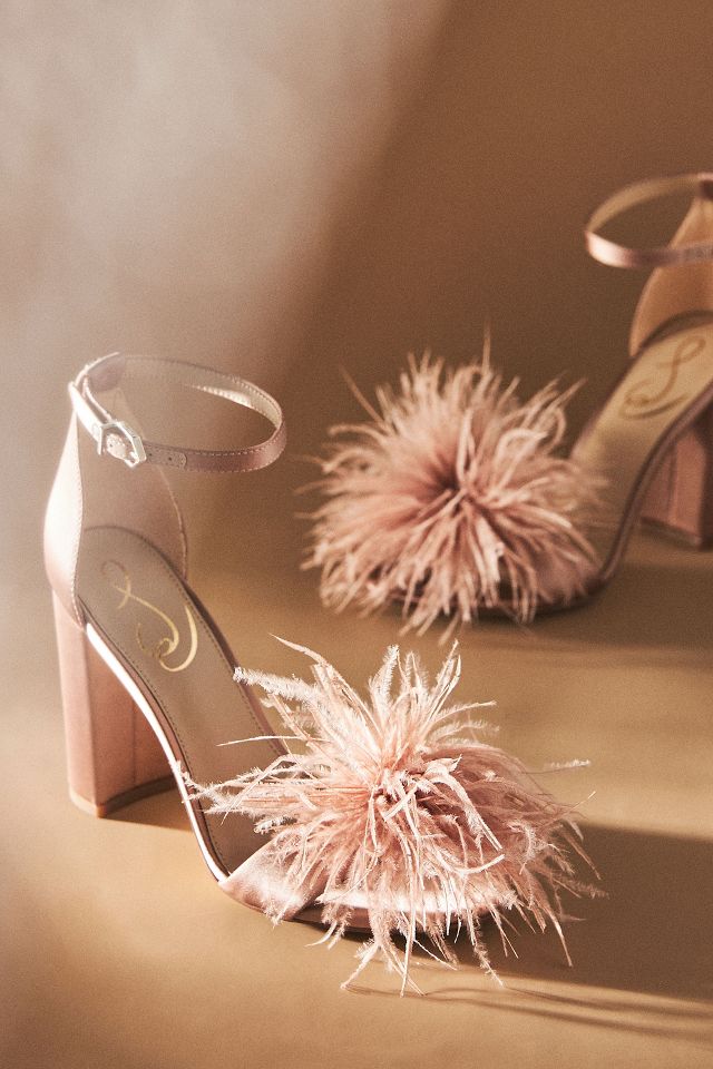 How to Dye Ostrich Feathers and DIY Anthropologie Inspired Shoe Clips for  Fall