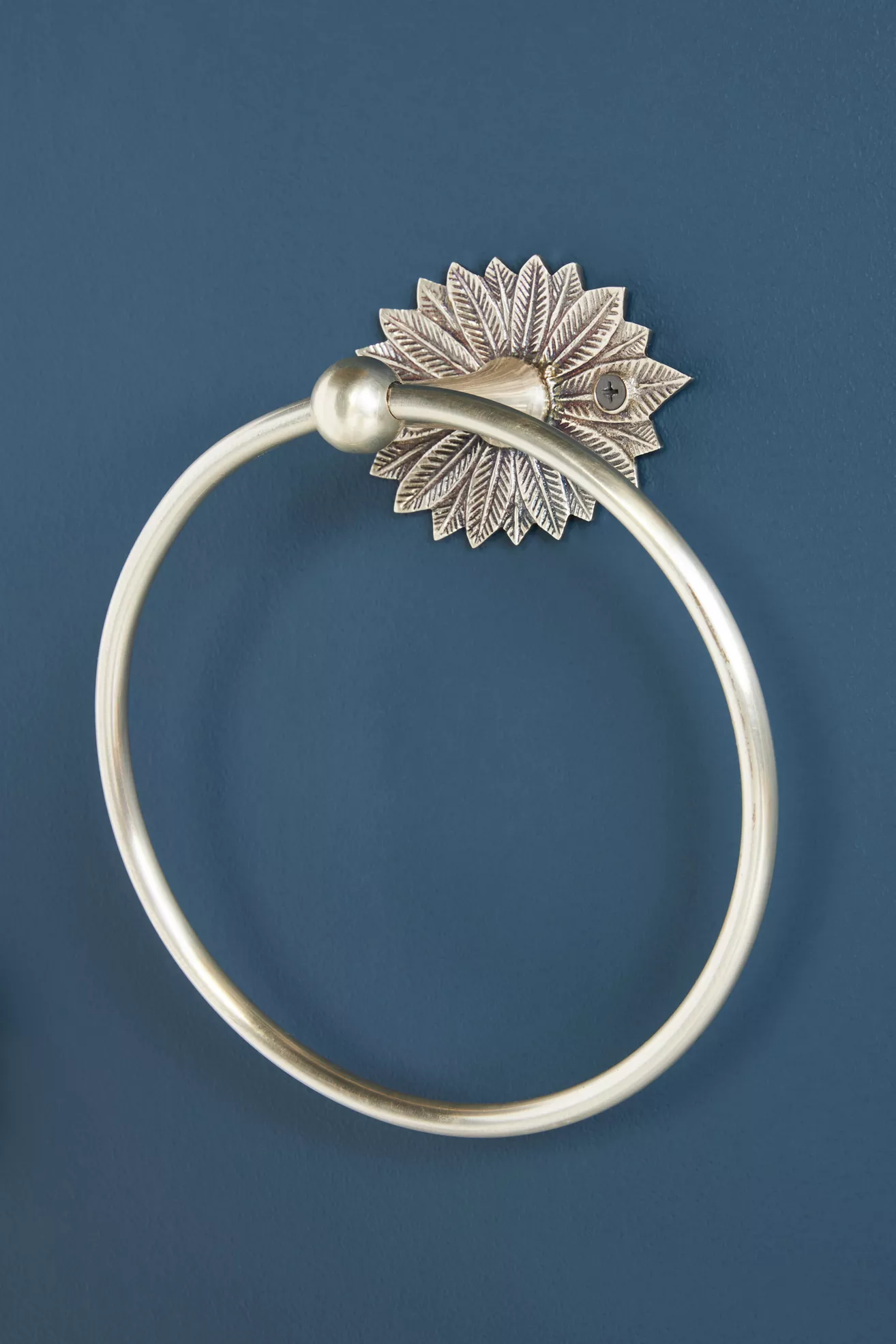Demeter Feather Towel Ring - thumbnail 2
