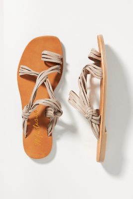 Matisse Rogue Slide Sandals In Beige