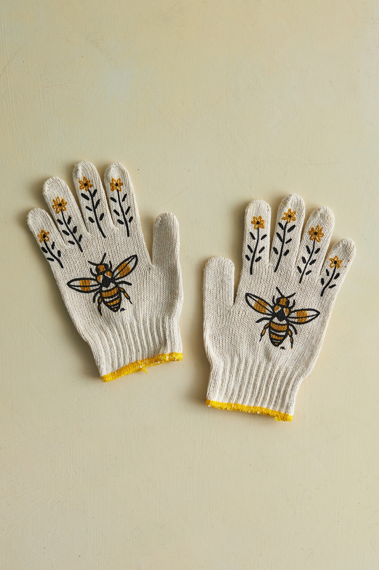 Bee Garden Gloves