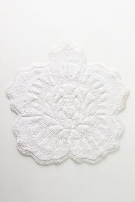 Castile Tufted Cotton Rose Bath Mat