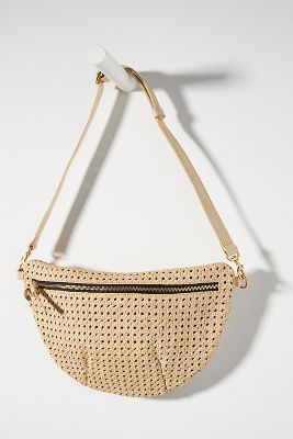 Clare V. GRANDE FANNY BAG - TAN RATTAN