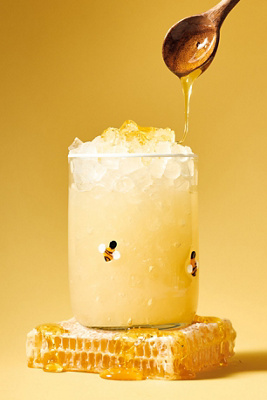 Lola Bee Icon Juice Glasses chez - Anthropologie - Modalova