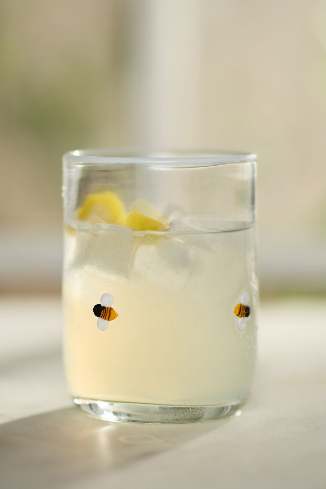 Icon Juice Glass - Bee, One Size