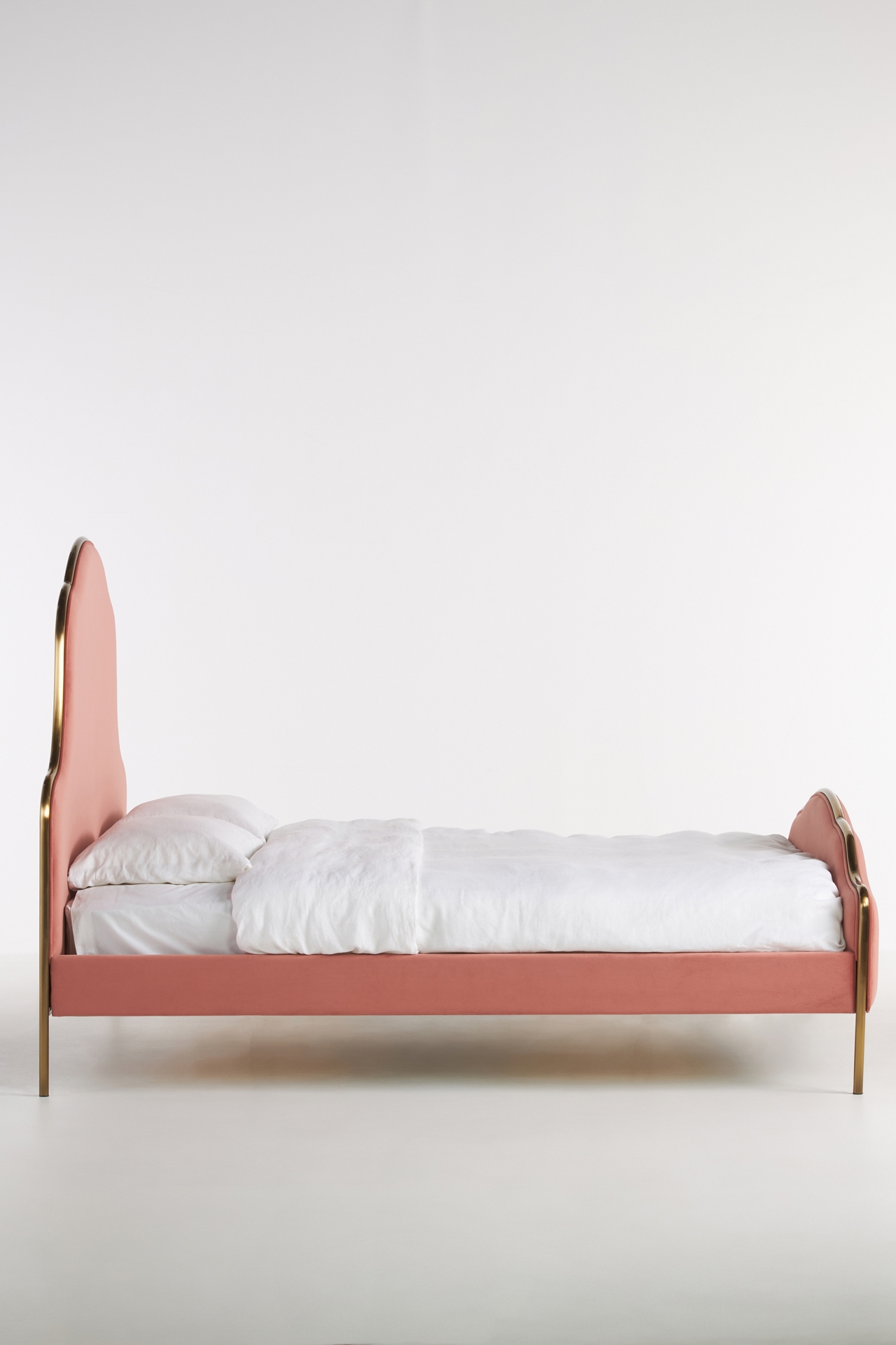 Velvet Fenna Bed