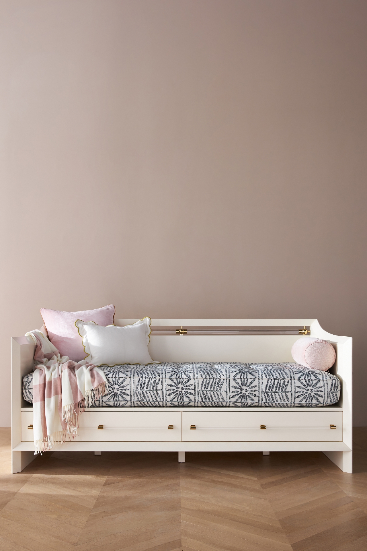 Merriton Daybed