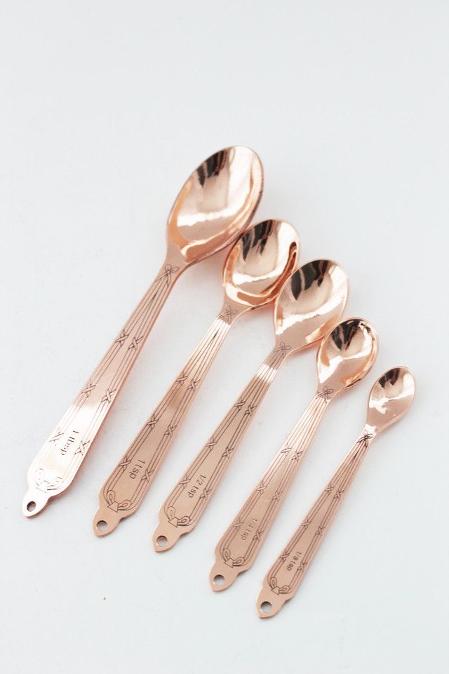 Folkloric Measuring Spoons, Set of 4  Anthropologie Japan - Women's  Clothing, Accessories & Home