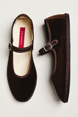 Vibi Venezia Mary Jane Flats In Black