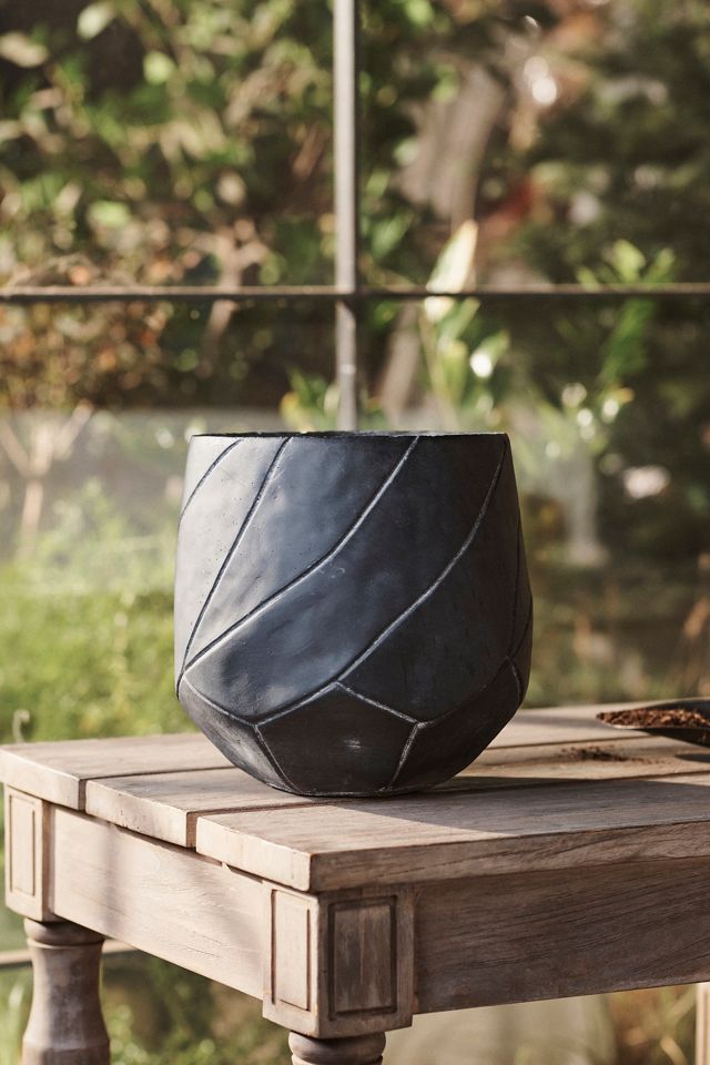 Geo Curve Cement Planter, 9 #1