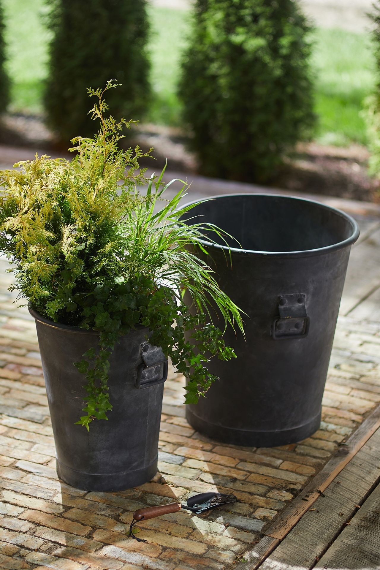 Taper Ring Handle Galvanized Planter