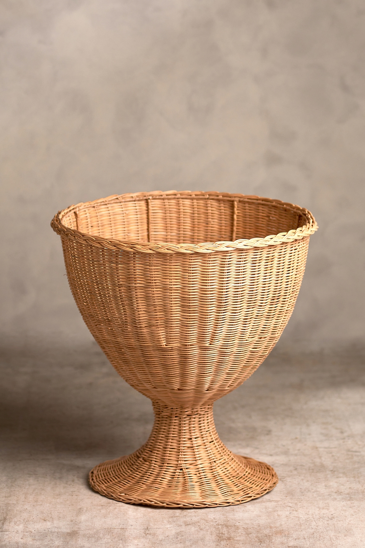 Rattan Urn