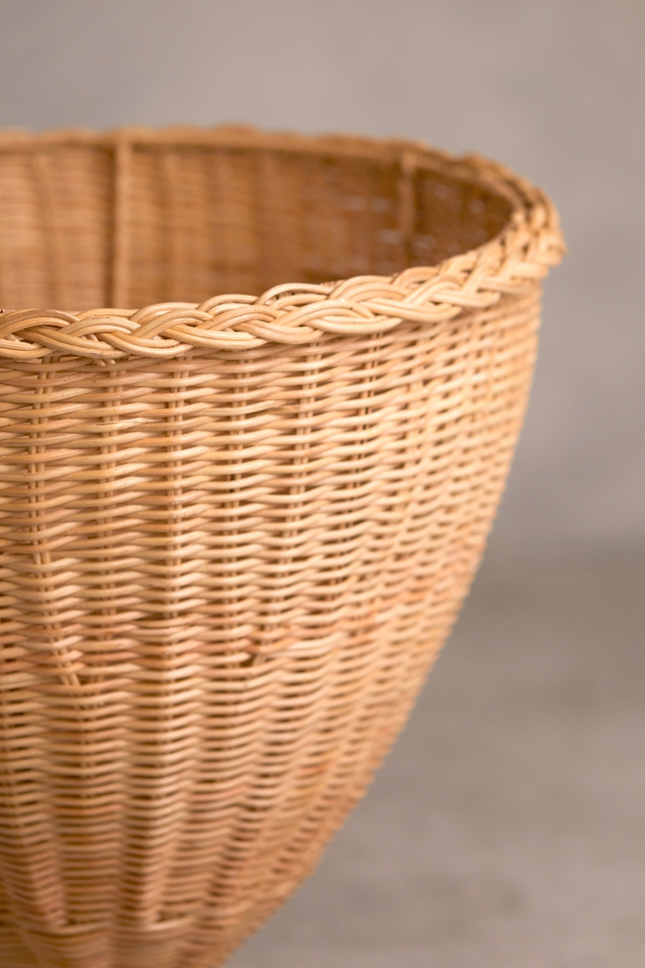 Rattan Urn