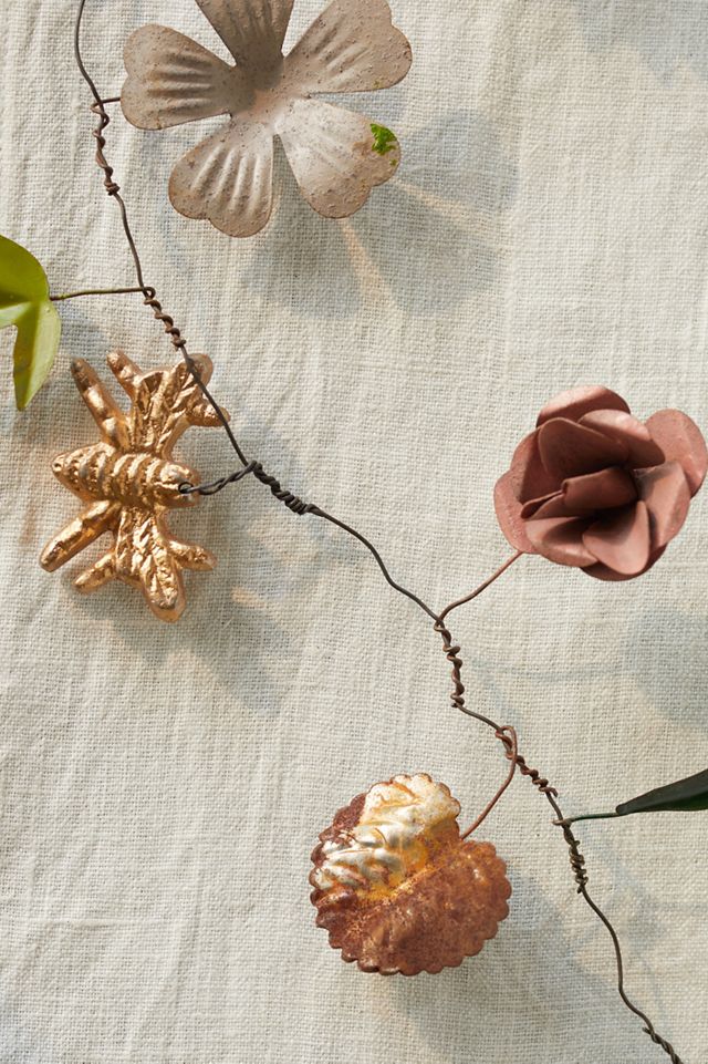 Pollinator Iron Garland #1