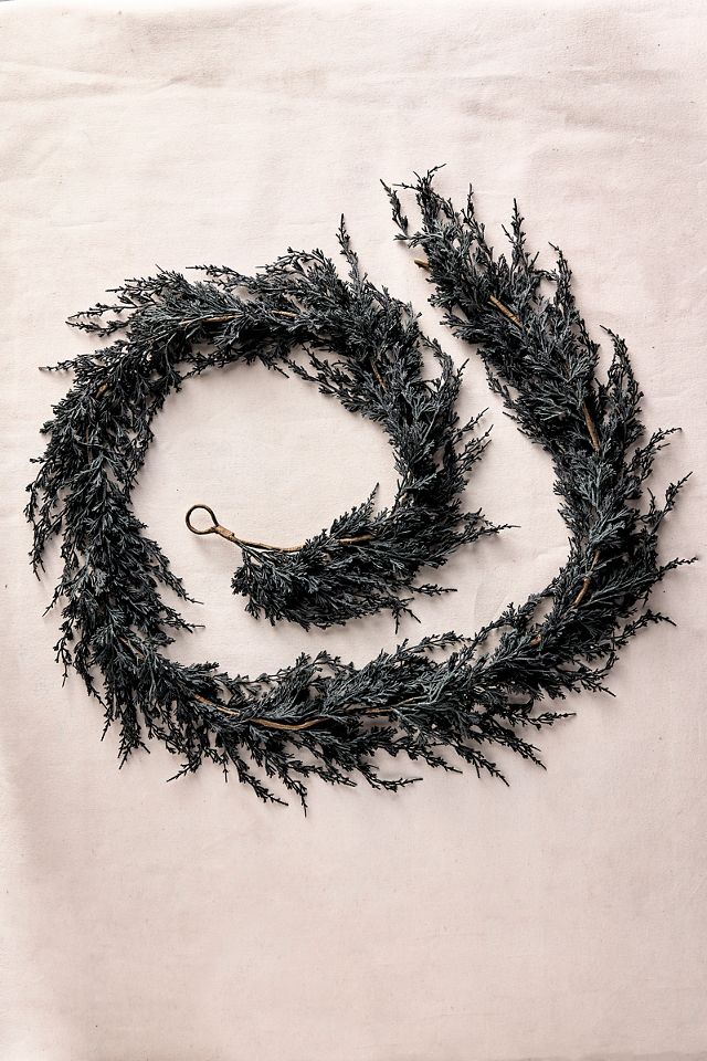 Faux Trailing Garland, Black