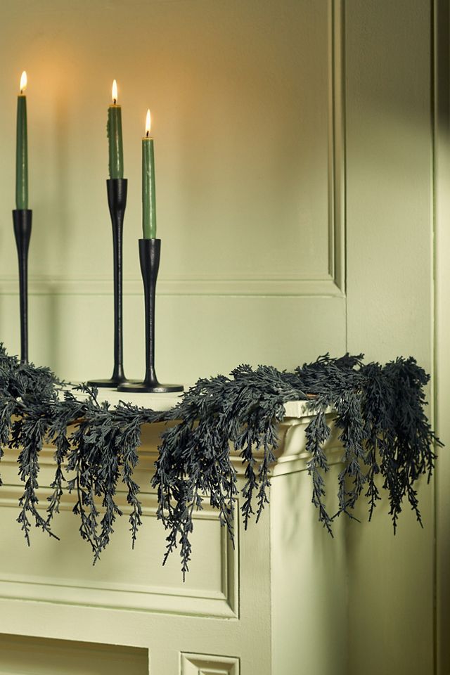 Faux Trailing Garland, Black